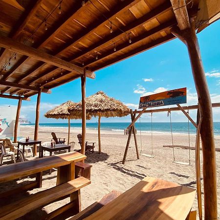 Sal Marina Restaurante Y Cabanas Salina Cruz Esterno foto